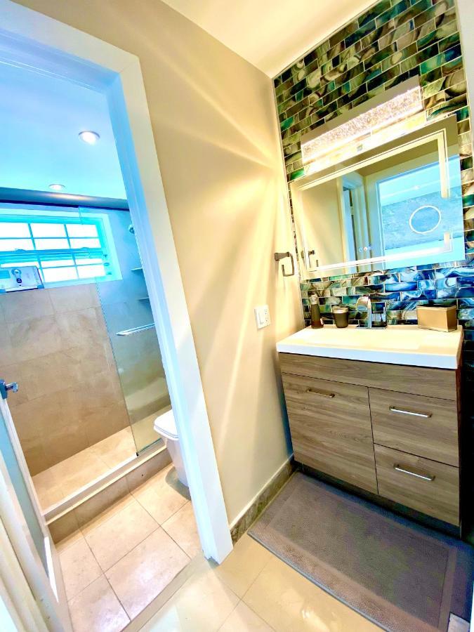 Premium Modern Waterfront Apartment With Miami Skyline View On The Bay 5 Mins Drive To Miami Beach With Free Parking Exteriör bild